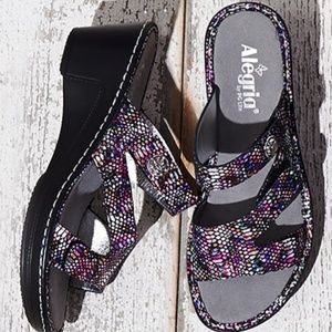 Alegria Loti Wedge Sandals Funtastic NWOT